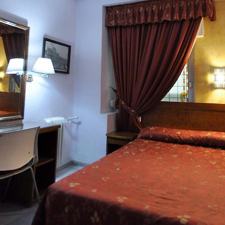 Hotel Aragon Salamanca Bagian luar foto