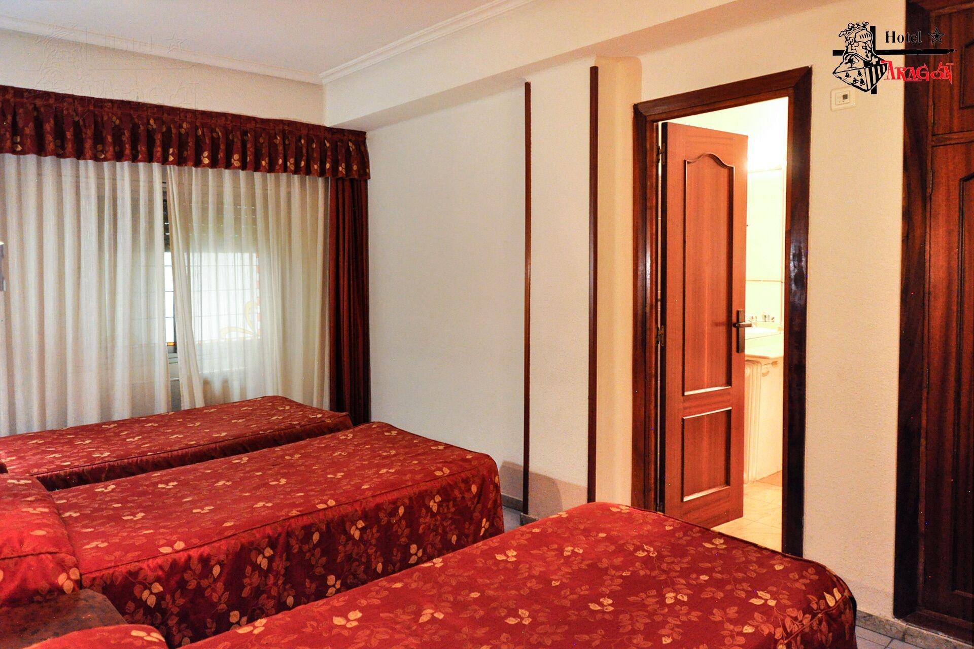 Hotel Aragon Salamanca Bagian luar foto