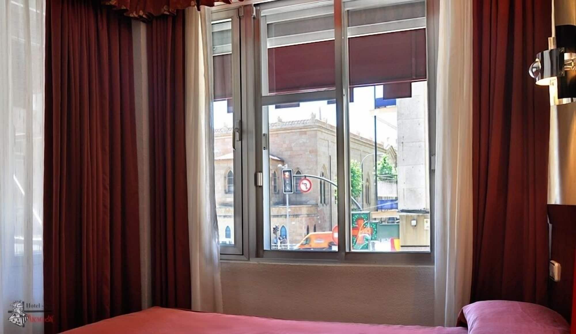 Hotel Aragon Salamanca Bagian luar foto