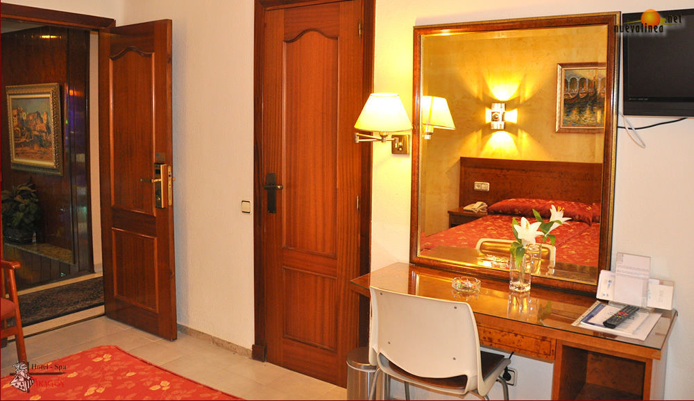 Hotel Aragon Salamanca Bagian luar foto